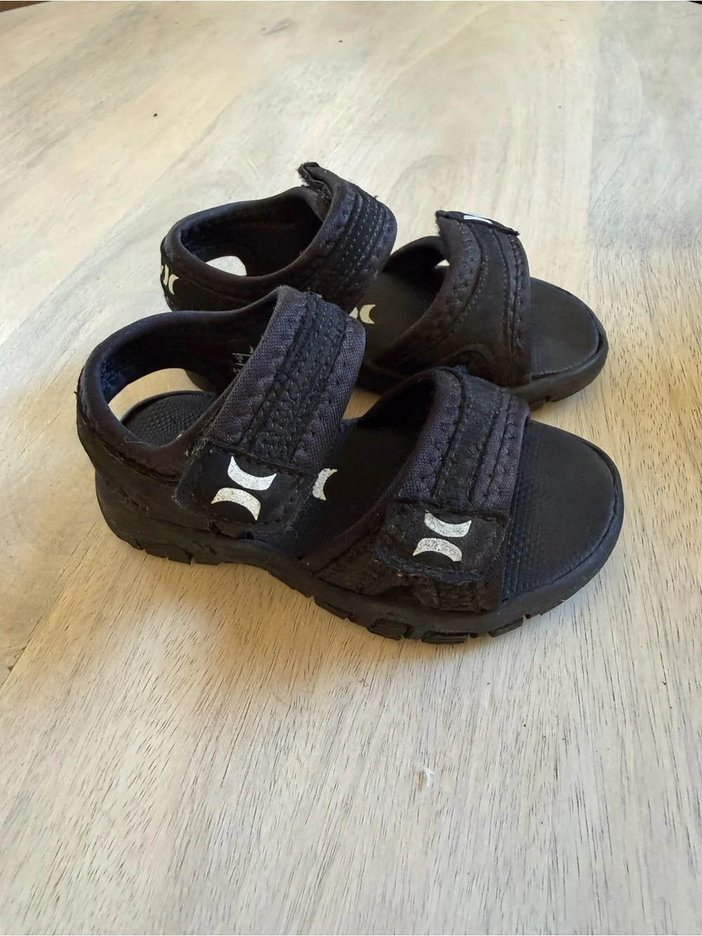 Hurley Kids Toddler size 6 Black Open-Toe Velcro Sandals